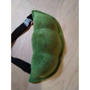 Pea Pod Green Pea Sling Purse